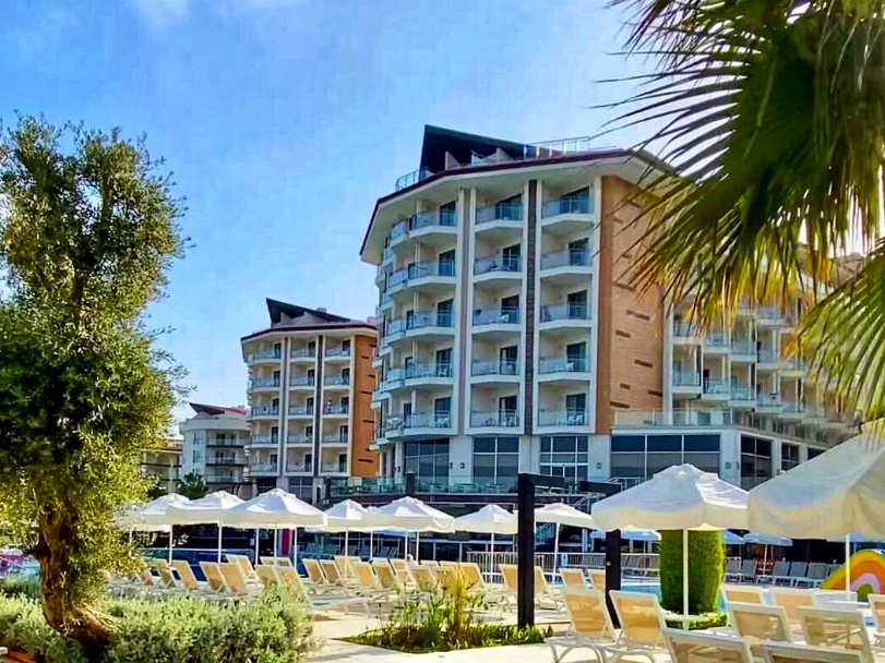 Ramada Hotel Sea View Apartment
