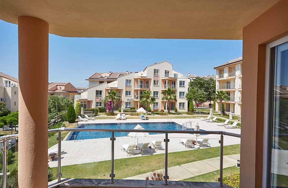 Golf Duplex with Views for Sale
