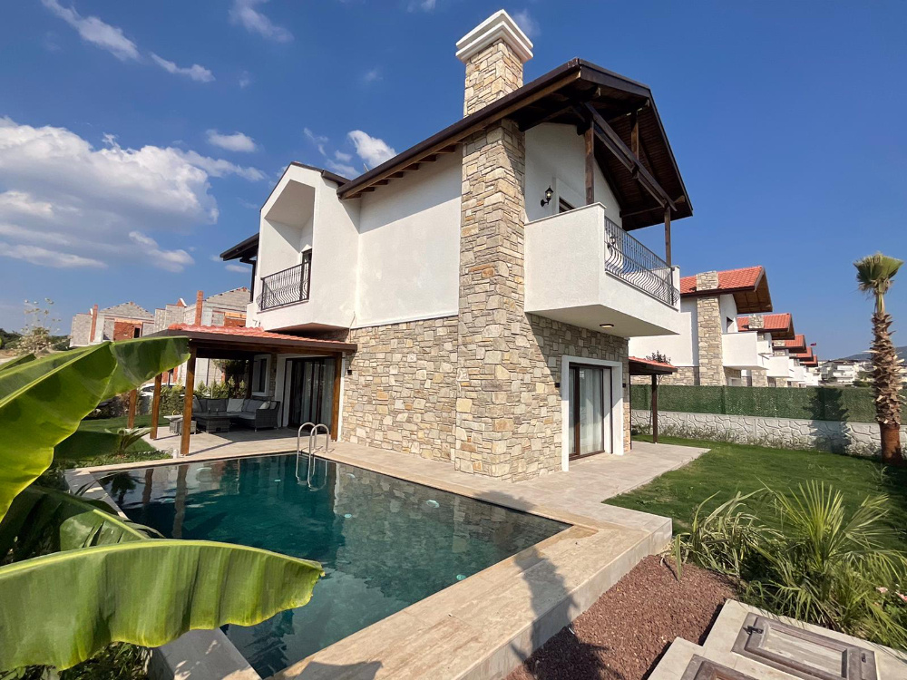 Stylish Villa for Sale in Davutlar-Kusadasi
